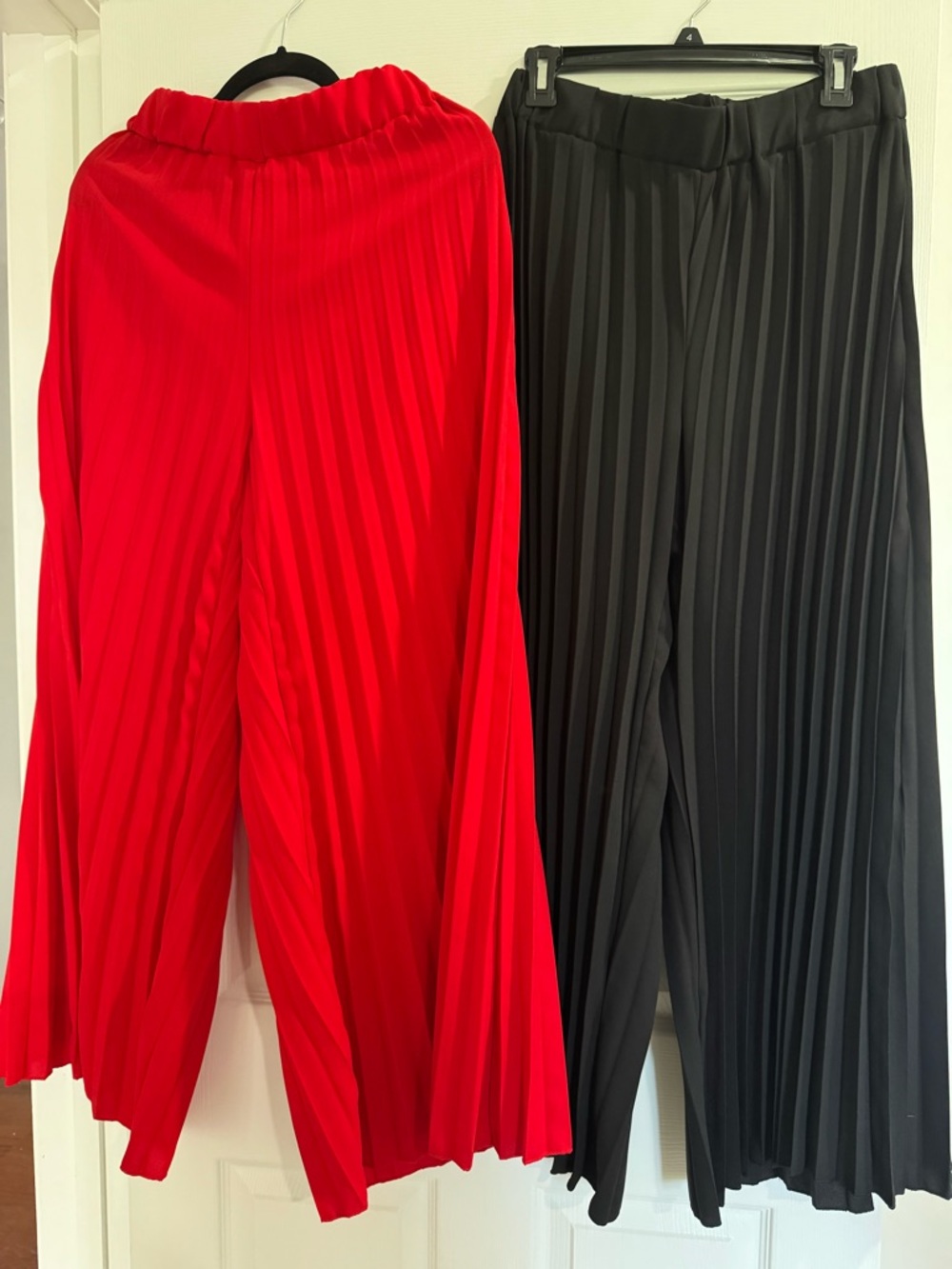 Pleated Wide-Leg Pants - Set of 2 Red and Black | Size XL | Great Condition
